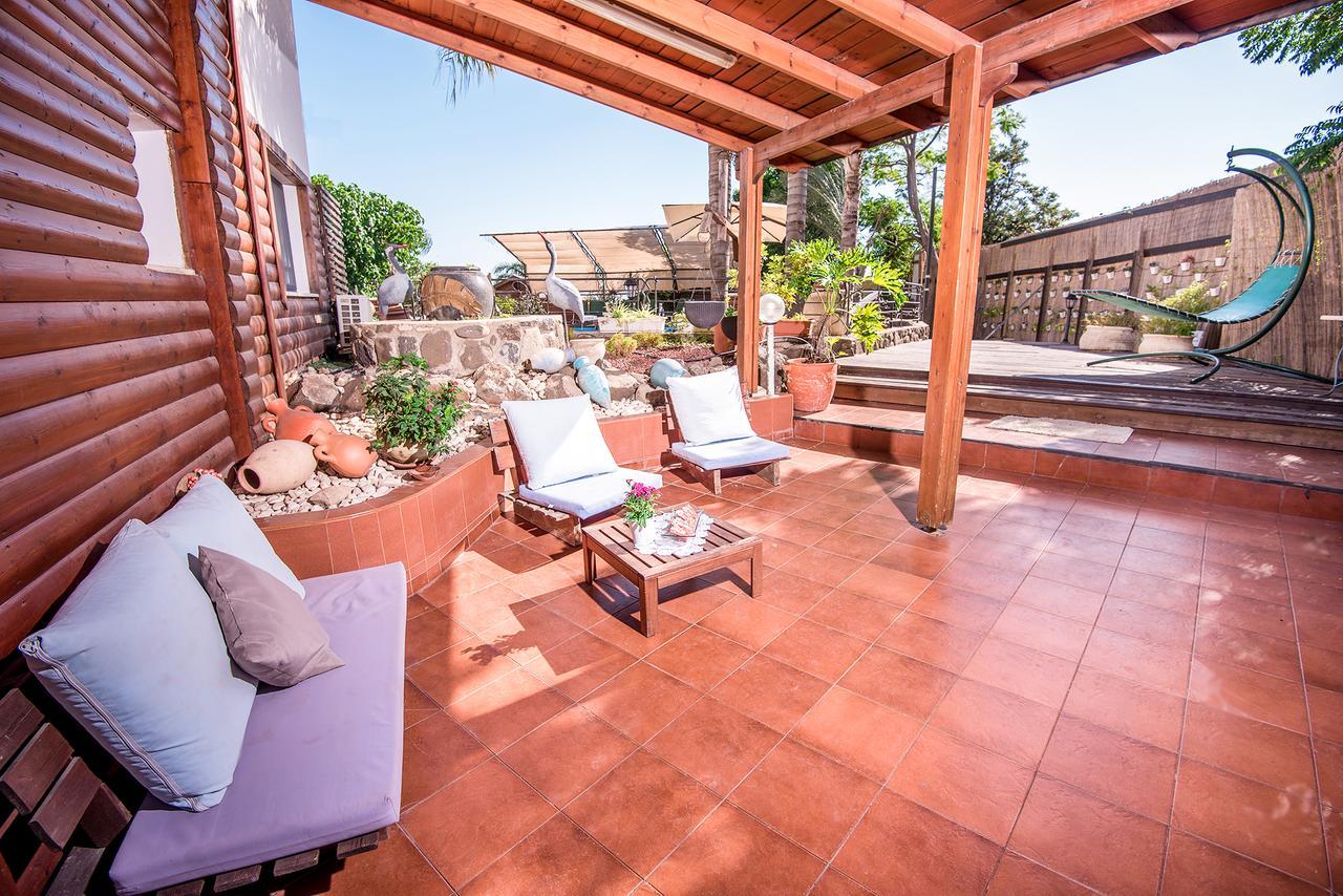כחול ירוק בכפר Villa Had Nes Buitenkant foto