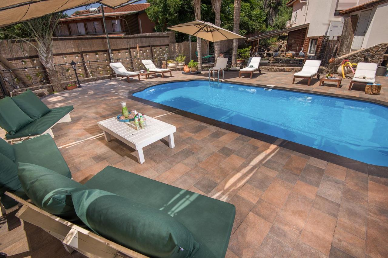 כחול ירוק בכפר Villa Had Nes Buitenkant foto